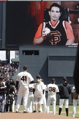Giants coach Tim Flannery donates $96,000 to help injured fan Stow