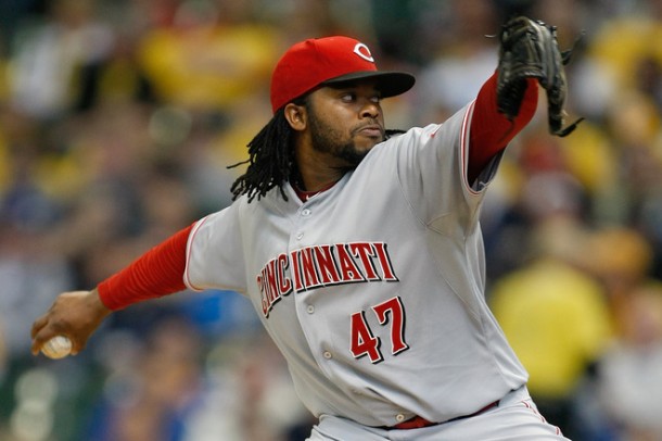 Reds trade Johnny Cueto to Royals for three left-handed pitchers
