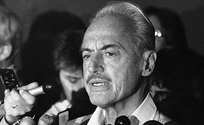 Former players urge Marvin Miller be put in Hall of Fame