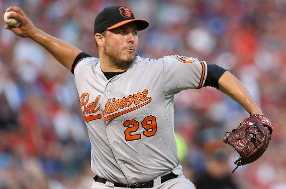 Tommy Hunter agrees to $1.82M deal with Orioles