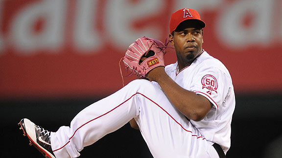 Angels re-sign Jerome Williams, avoid arbitration