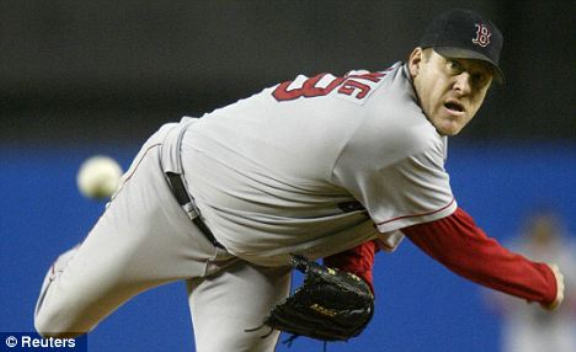 Curt Schilling talks Red Sox pain-killer scandal