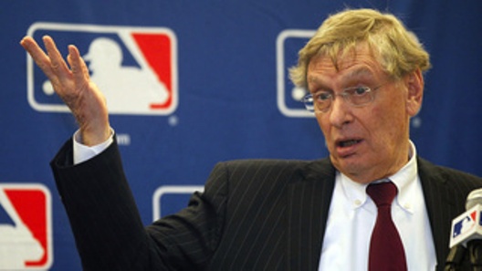 MLB looking to cut pensions for non-uniformed personnel