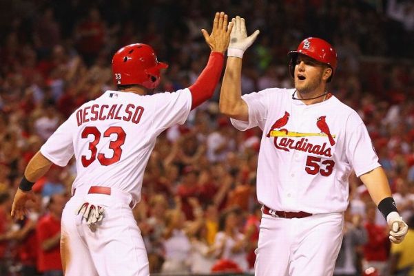Adams' pinch-hit homer awakens Cardinals