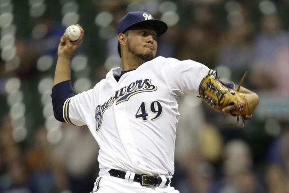 Gallardo hits one of five Brewers homers in 10-4 rout