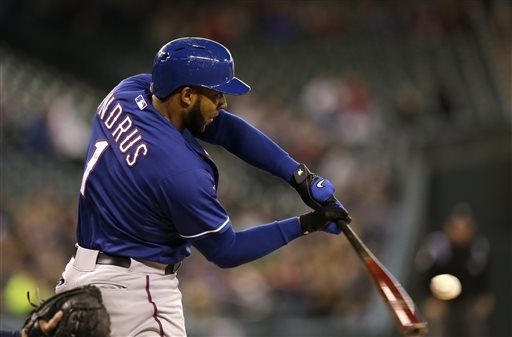 Rangers execute late to slip past Mariners