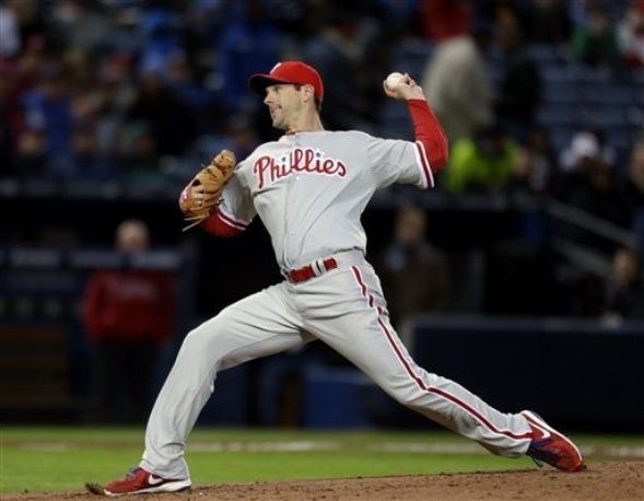 Cliff Lee dazzles to get Phillies their first win