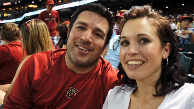 D-backs fan hides engagement ring in a baseball to Propose (Video)