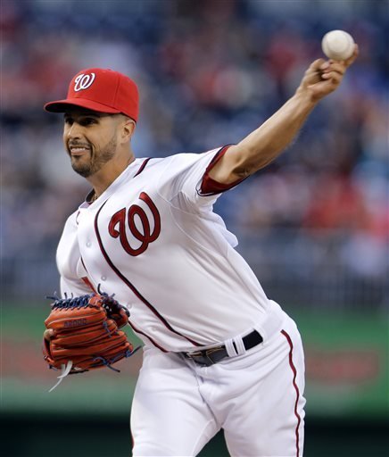 Gio Gonzalez homers, pitches Nationals to 2nd straight shutout