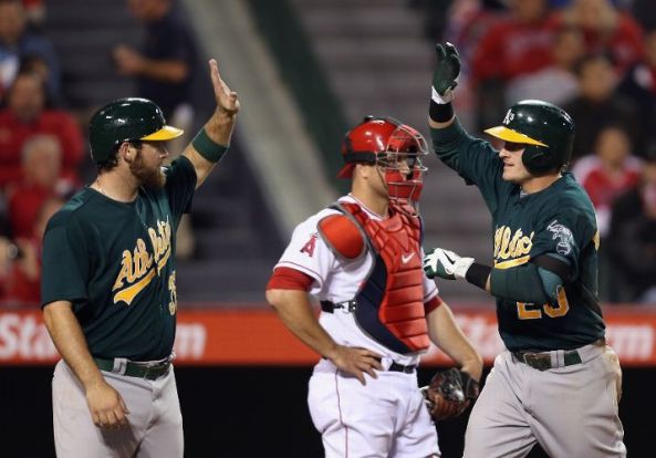 A's make it eight straight with 8-1 win