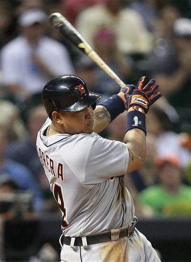 Miguel Cabrera's two-run homer vs Astros (Video)