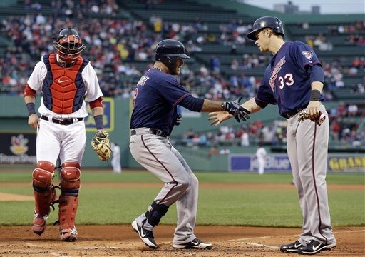 Behind 20-hit outburst, Twins rout Red Sox 15-8