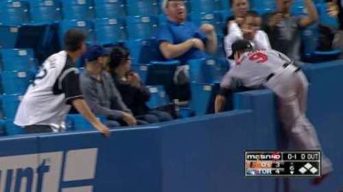 Nate McLouth dives into crowd for catch; almost hit by drink (Video)