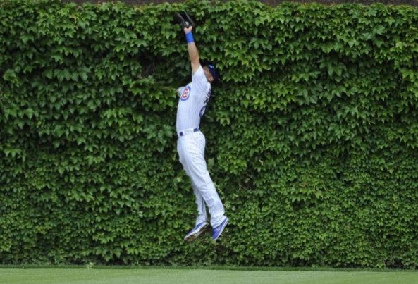 Scott Hairston's catch into the Ivy (Video)