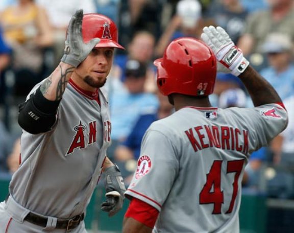 Angels wake up in seventh, win eighth straight