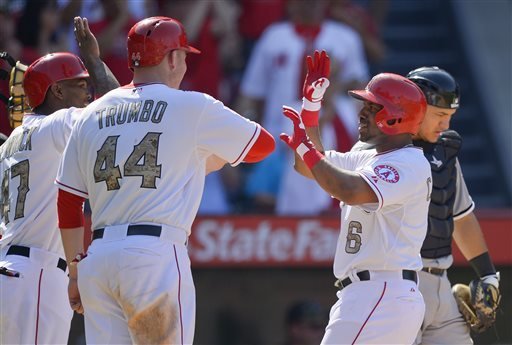 Angels hold on for 12-9 win over White Sox
