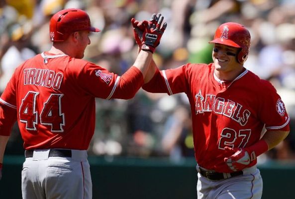 Trumbo homers again in Angels' 5-4 win over A's
