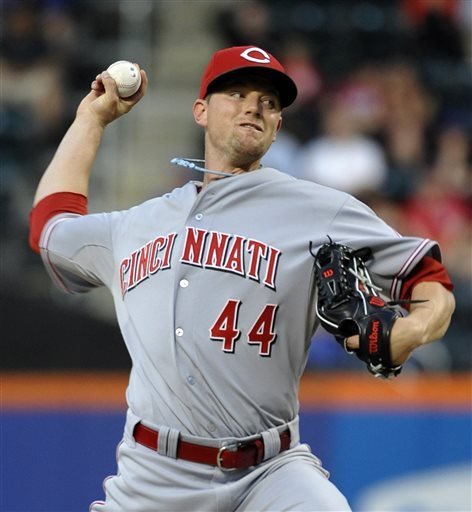 Leake's pitching, Wright's E send Reds past Mets