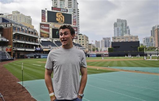 Johnny Manziel took some BP with the Padres