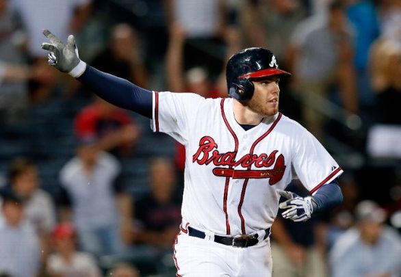 Freddie Freeman agrees to contract extension with Braves
