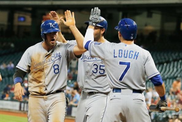 Royals end skid with 7-3 win over Astros