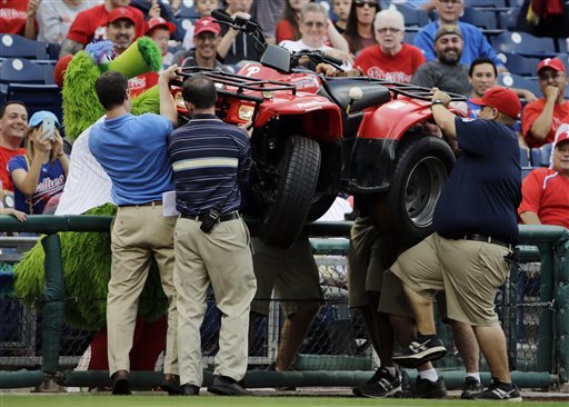 Phillie Phanatic's vehicle out of gas (Video)