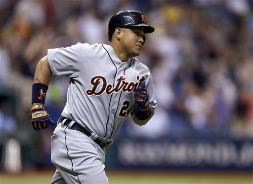 Miguel Cabrera hits 2 homers vs Rays (Video)