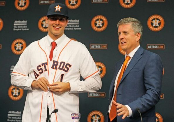 No. 1 Draft pick Appel signs with Astros
