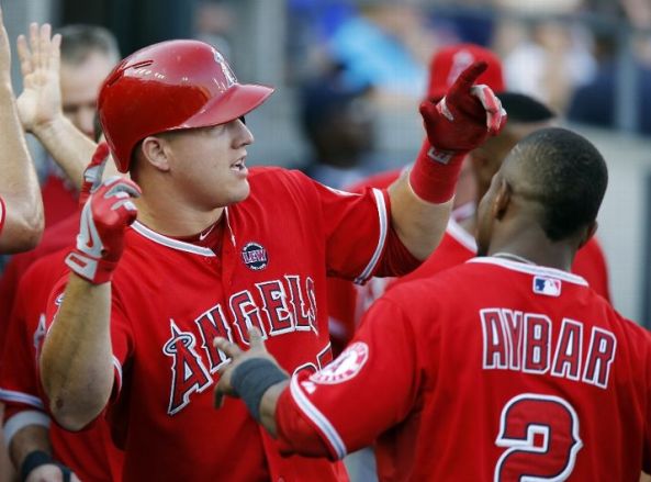 Mike Trout's two-run homer vs Tigers (Video)