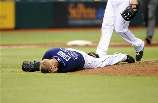 Alex Cobb exits after being hit in head by line drive (Video)