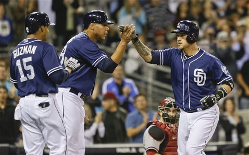 Marquis keeps rolling as Padres reach .500 with 6-4 win