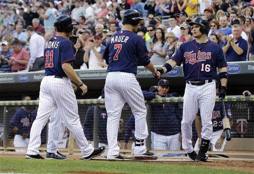 Mauer, Doumit lead Twins over White Sox