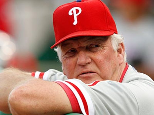 Phillies replace manager Charlie Manuel with Ryne Sandberg