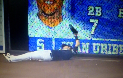Chris Denorfia snags an impossible catch in ninth (Video)