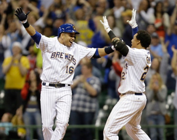 Ramirez has winning hit in 9th for Brewers