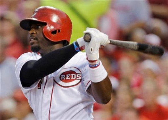 Reds trade Brandon Phillips to Braves for two Minor League pitchers