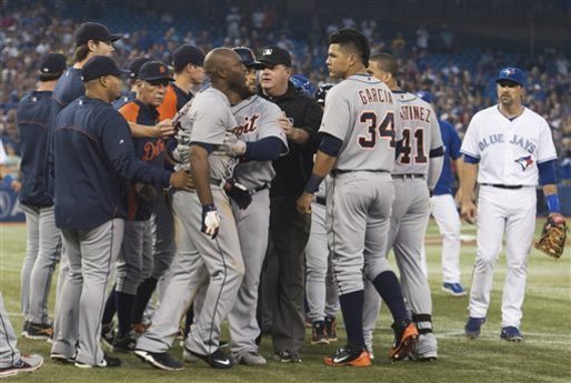Torii Hunter upset after hit-by-pitch, benches warned (Video)