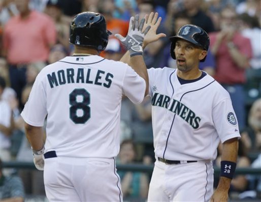 Kendrys Morales' second home run vs Red Sox (Video)
