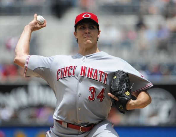 Bailey takes shutout into 9th in 4-1 Reds win