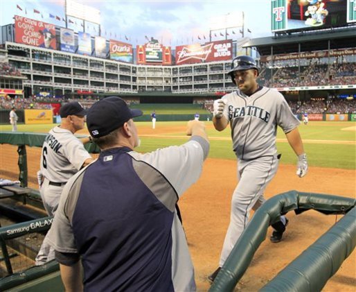Morales leads Mariners past Rangers 9-2