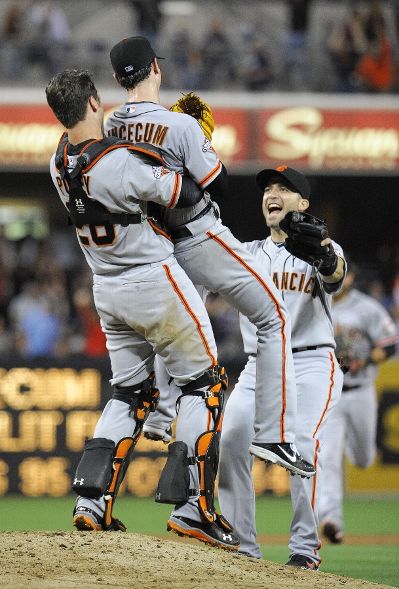 Tim Lincecum closes out no-hitter (Video)