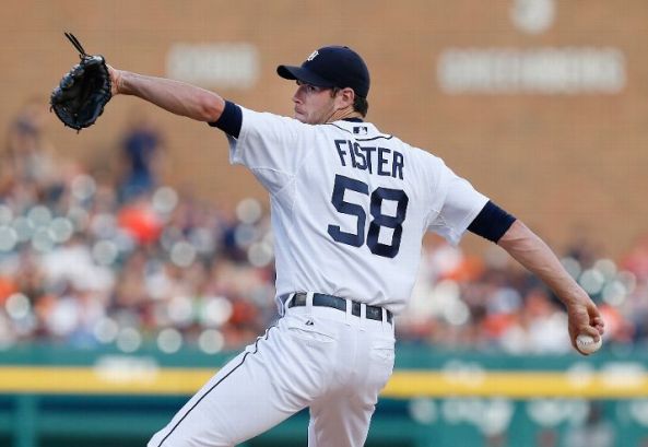 Fister, Tigers edge Phillies 2-1