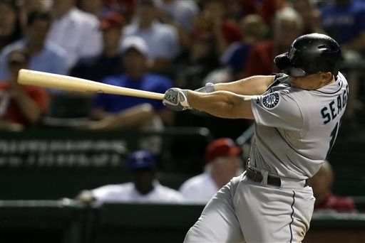Kyle Seager's 10th inning go-ahead 2 run homer vs Rangers (Video)