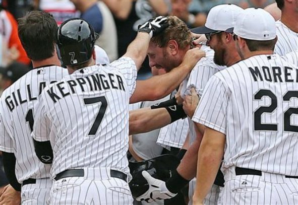 Dunn's homer lifts White Sox over Orioles