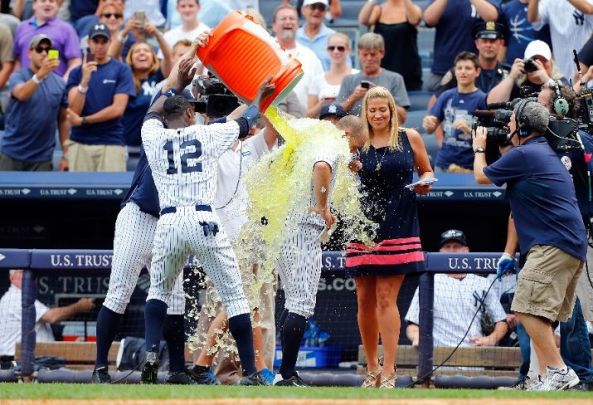Gardner saves Yankees with walk-off HR after Mo blows 3rd save