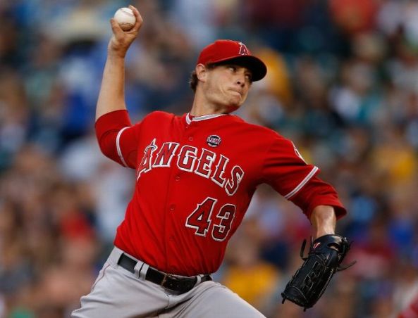 Richards leads Angels past Mariners 2-0