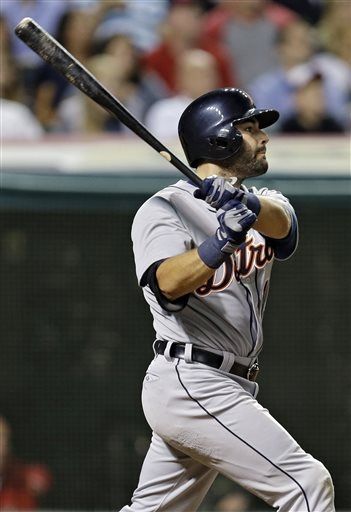  Tigers agree to 1-year deal with Alex Avila