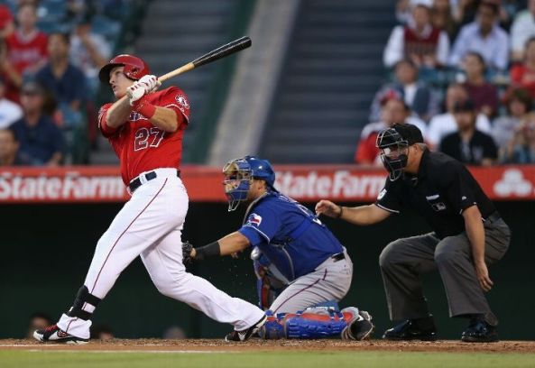 Mike Trout's two-run home run vs Rangers (Video)