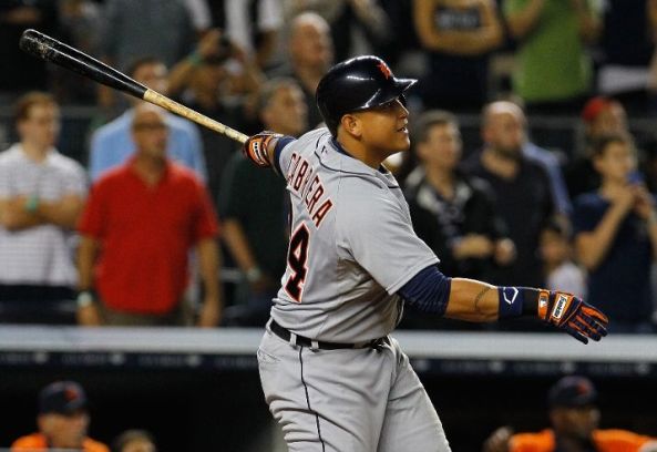Miguel Cabrera's 9th inning game-tying homer off Rivera (Video)
