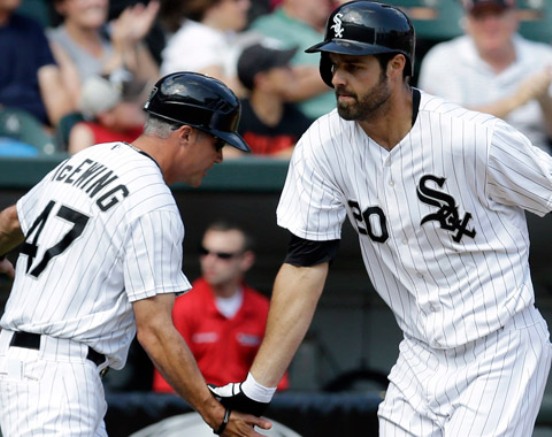 White Sox rally to beat Twins 5-4